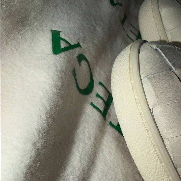 Bottega Veneta White Woven Sneakers - Picture 7 of 10